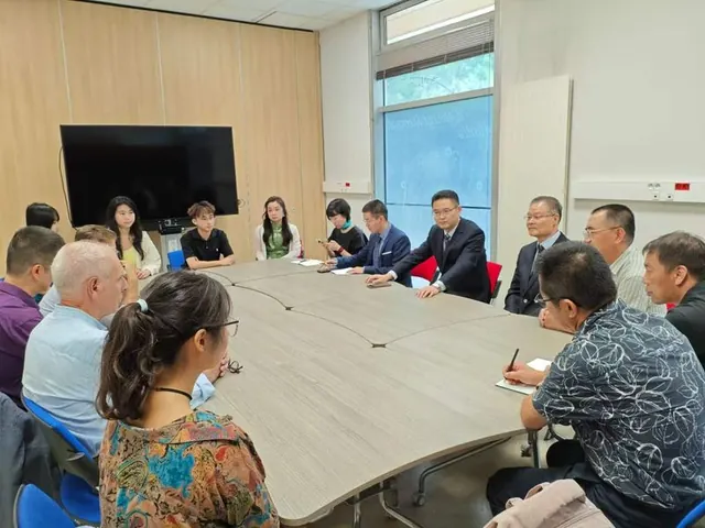 座谈会交流
